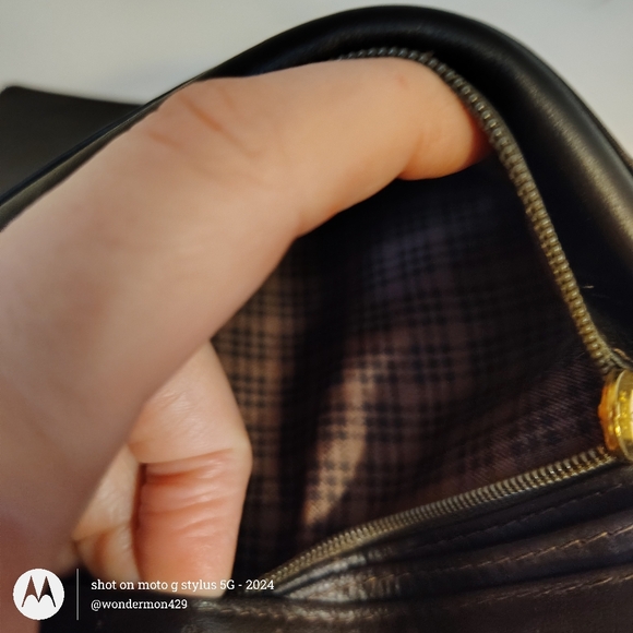 Unique Folding Brown Leather Wallet from CLC Never Used!! - Picture 12 of 16